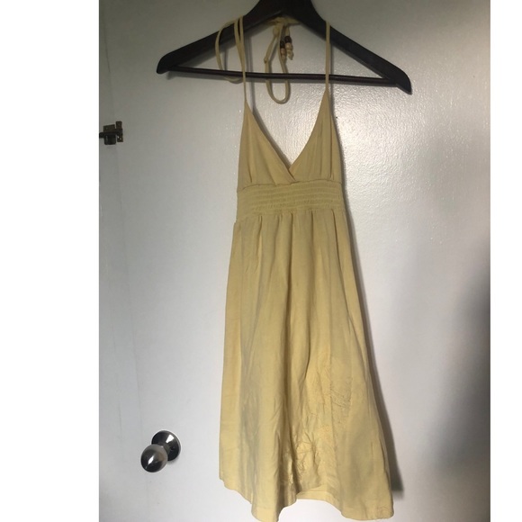 4 Size Small Dresses - Assorted - Picture 4 of 4